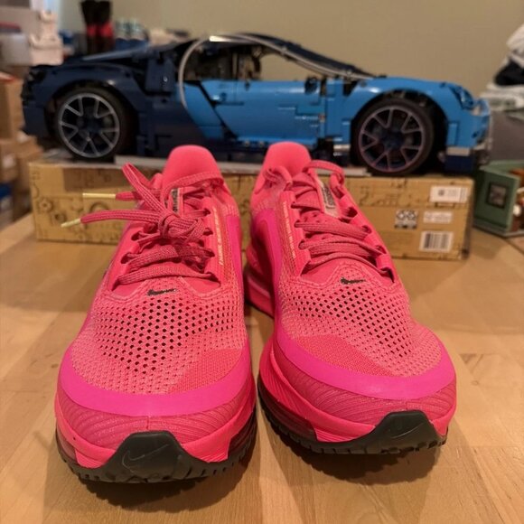Nike Pegasus Premium Hyper Pink Reflective Sequoia